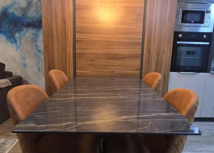 The Luxe Premier Appartement